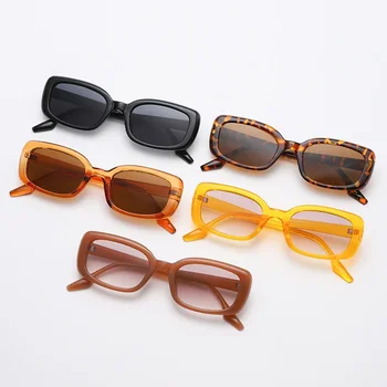 Чистый красный с одинаковыми солнцезащитными очками в квадратной оправе для мужчин и женщин, солнцезащитные очки в маленькой оправе в стиле Street Shot